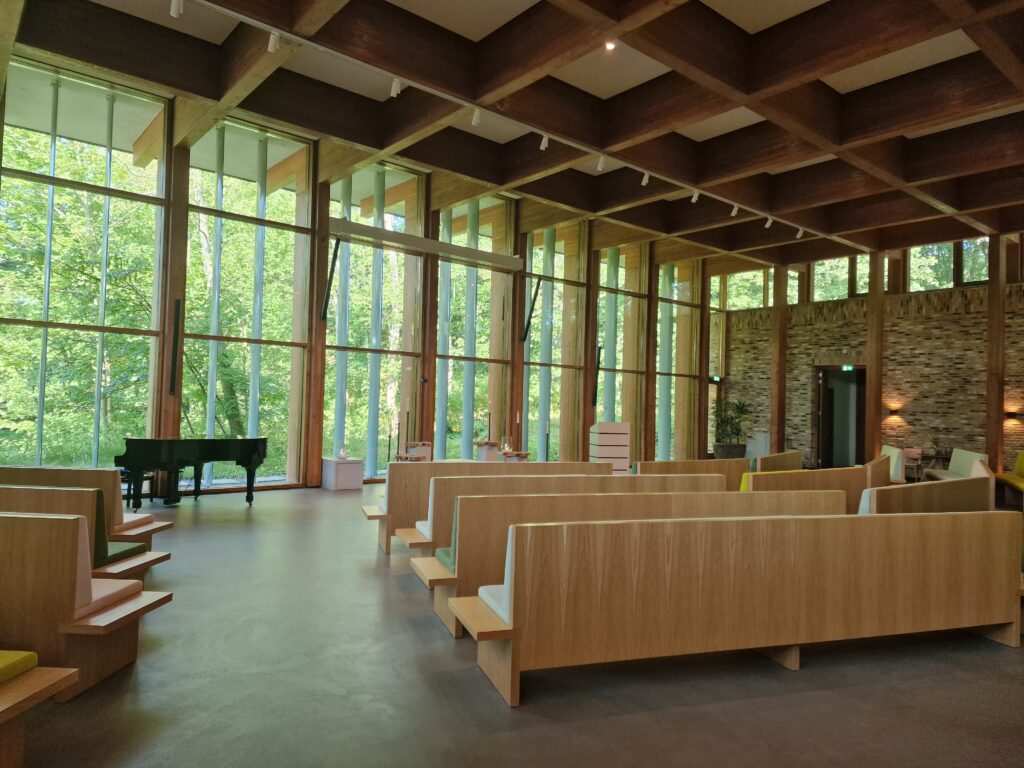 Crematorium Haagse Duinen voor crematie of begrafenis in Den Haag door Mare Uitvaart