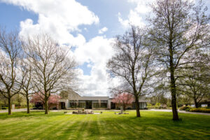 Entree van Crematorium Eikelenburg in Rijswijk
